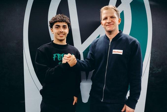 世俱杯网址-官方：奥超俱乐部里德租借拜仁小将纳斯拉维，含选择买断条款