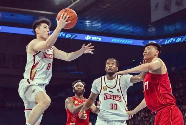 世界杯官网入口-三分24投仅7中！广东男篮客场不敌北京，卫冕梦碎八强